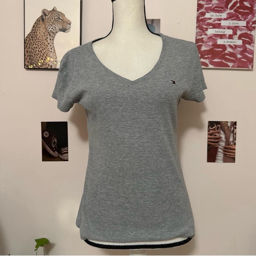 Tommy Hilfiger Women's Heather Gray V-Neck Tee